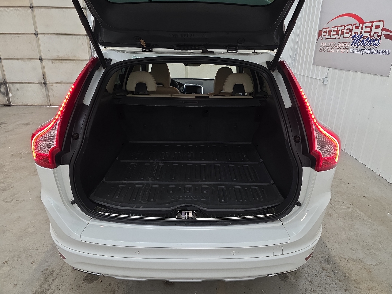 Volvo XC60 FWD 4dr T5 Drive-E Platinum 2016