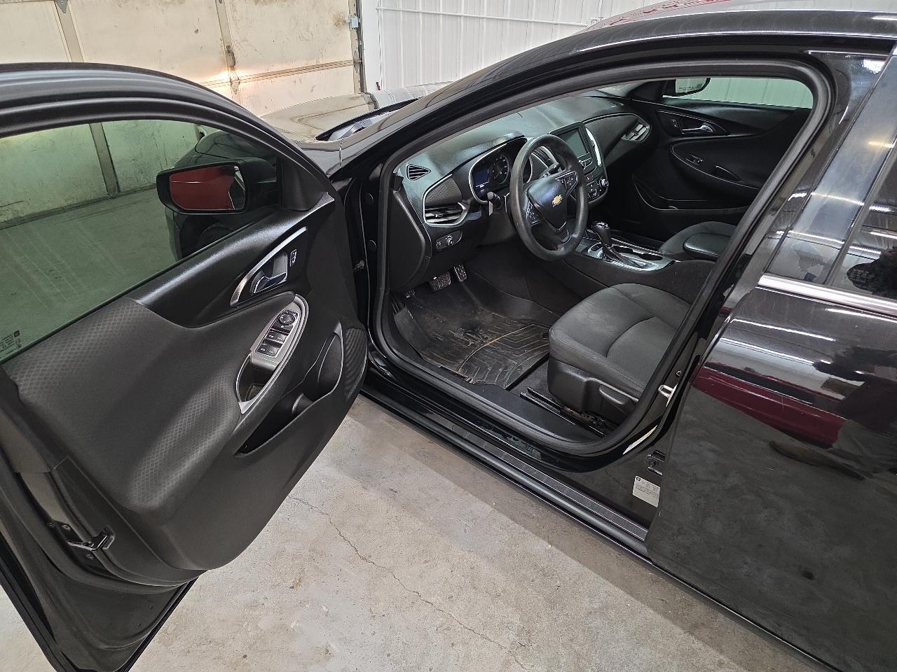 Chevrolet Malibu 4dr Sdn LS w/1LS 2017