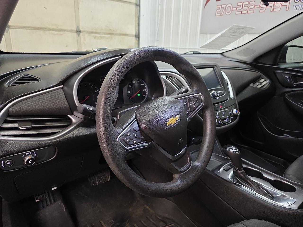 Chevrolet Malibu 4dr Sdn LS w/1LS 2017