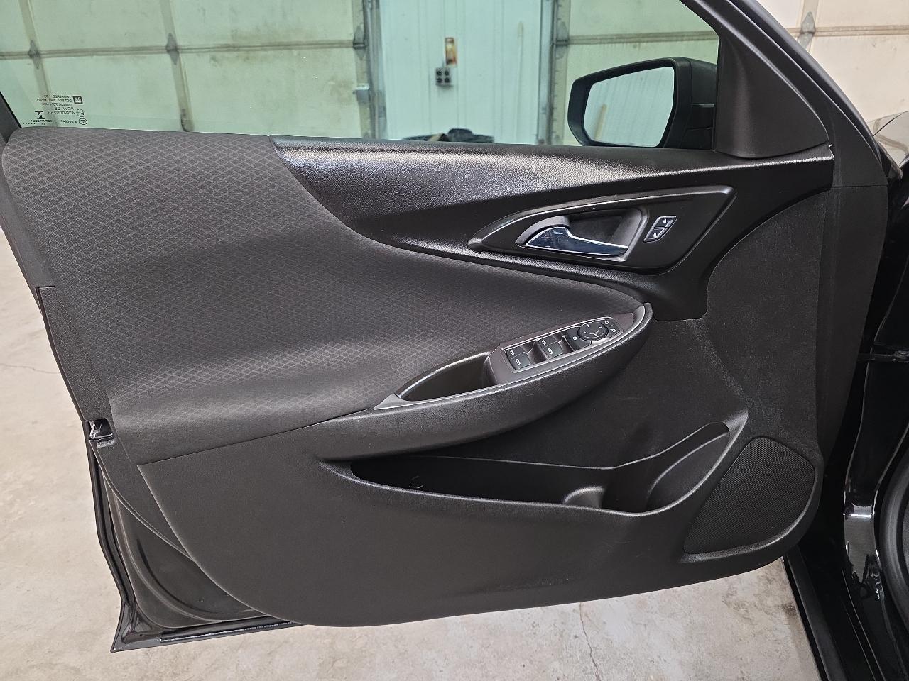 Chevrolet Malibu 4dr Sdn LS w/1LS 2017