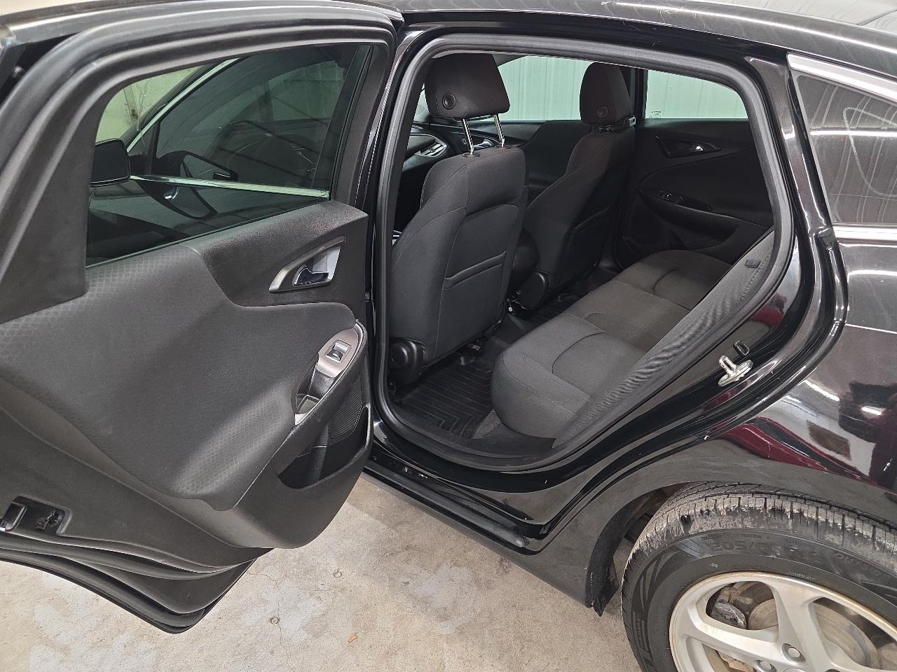 Chevrolet Malibu 4dr Sdn LS w/1LS 2017