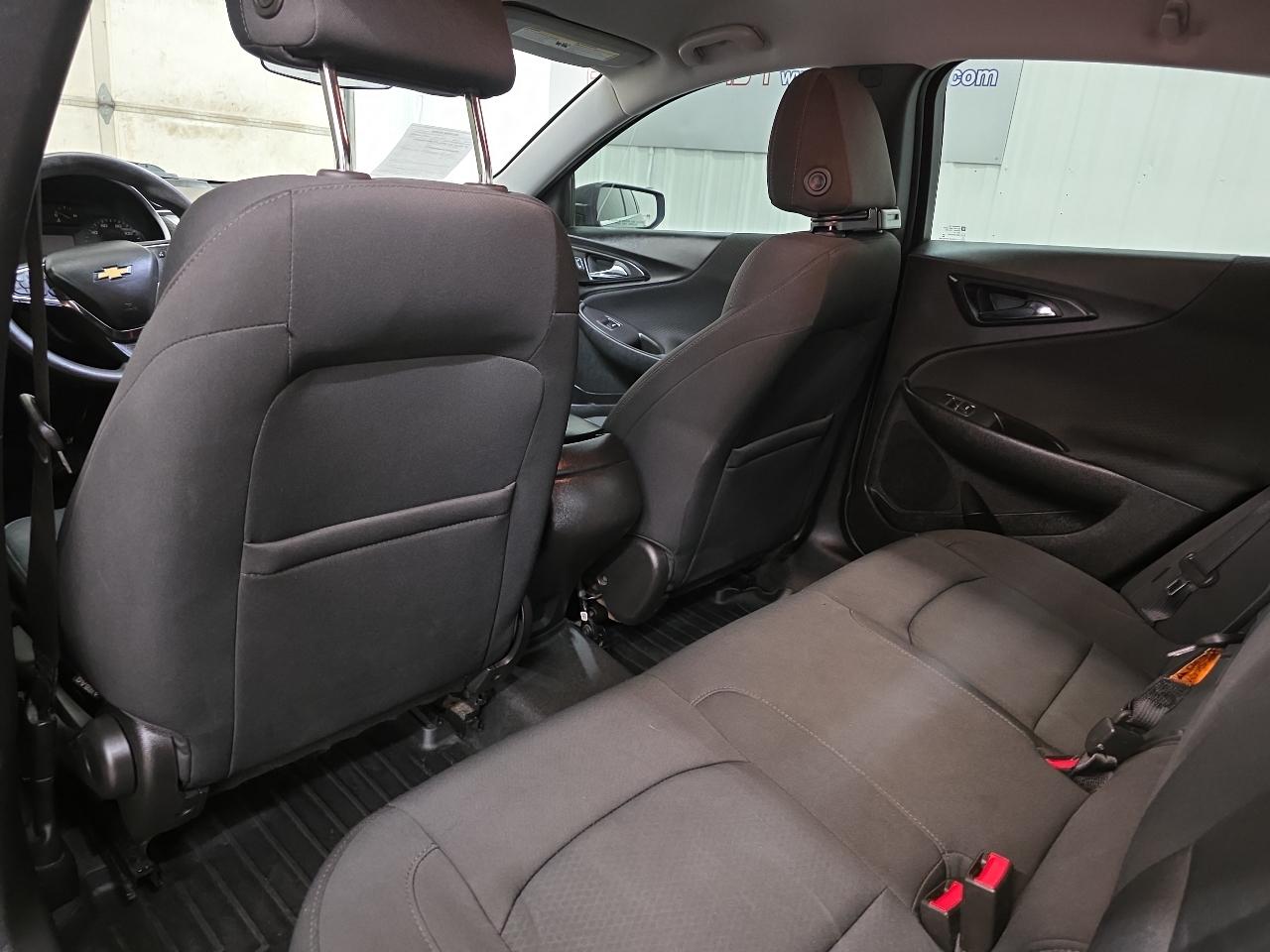 Chevrolet Malibu 4dr Sdn LS w/1LS 2017