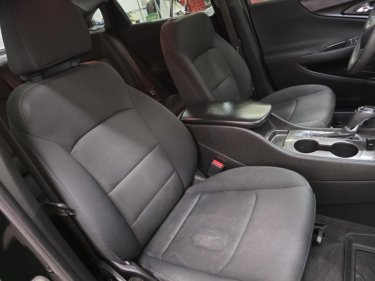 Chevrolet Malibu 4dr Sdn LS w/1LS 2017