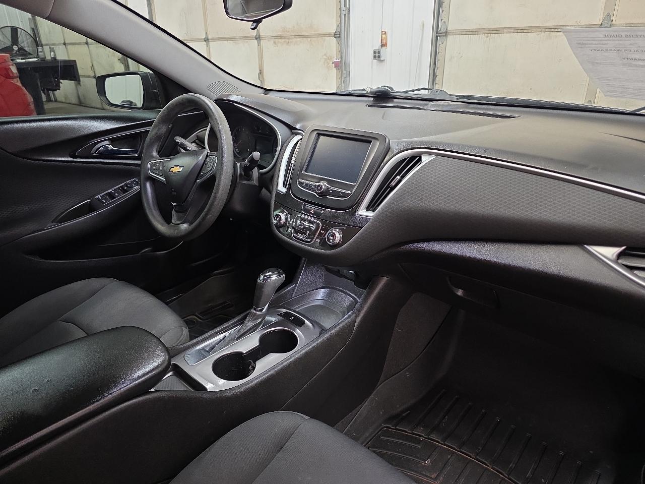 Chevrolet Malibu 4dr Sdn LS w/1LS 2017