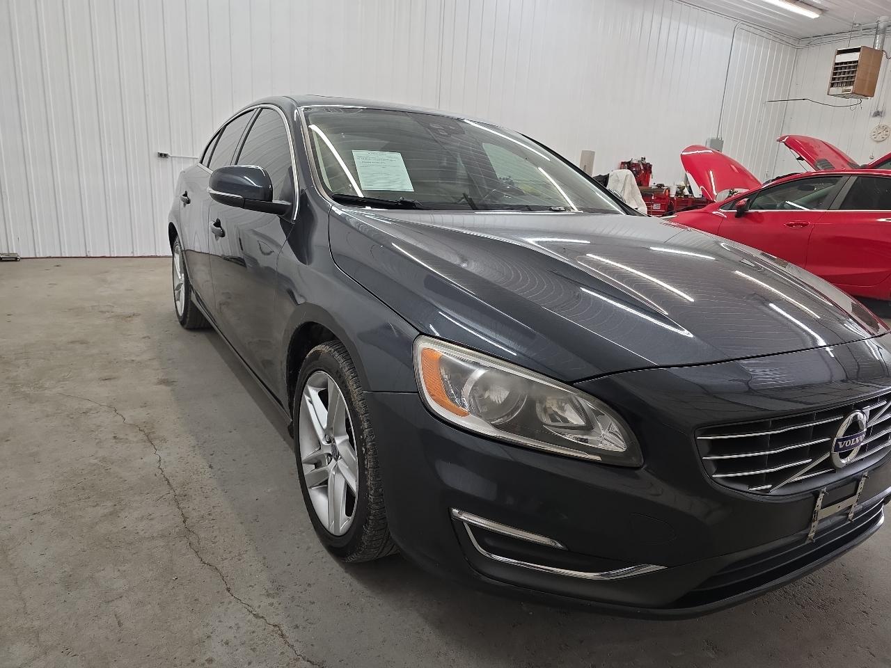 Volvo S60 2015.5 4dr Sdn T5 Drive-E Premier FWD 2015