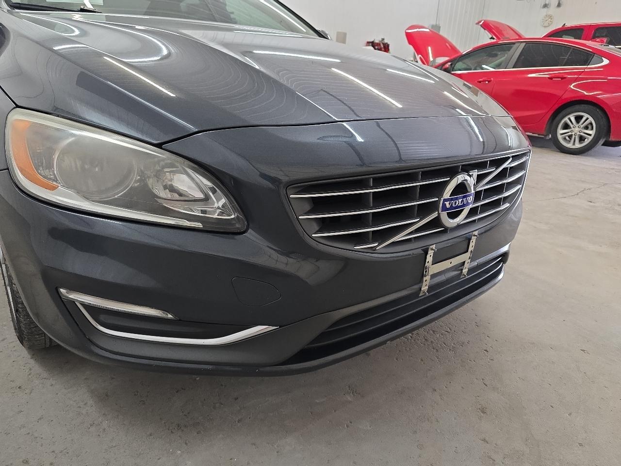 Volvo S60 2015.5 4dr Sdn T5 Drive-E Premier FWD 2015