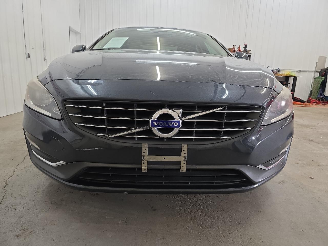 Volvo S60 2015.5 4dr Sdn T5 Drive-E Premier FWD 2015