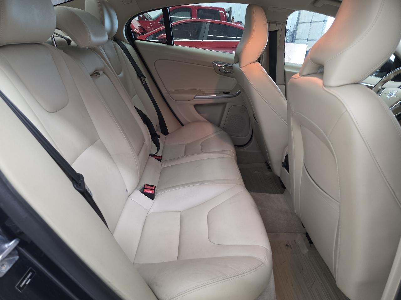 Volvo S60 2015.5 4dr Sdn T5 Drive-E Premier FWD 2015