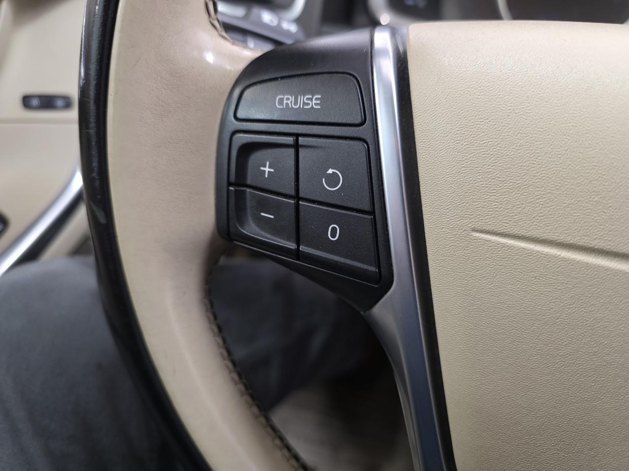 Volvo S60 2015.5 4dr Sdn T5 Drive-E Premier FWD 2015