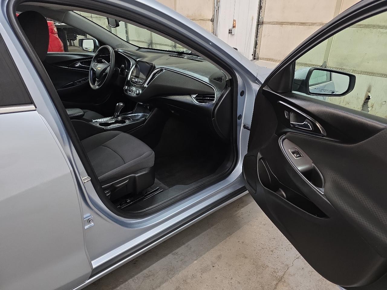 Chevrolet Malibu 4dr Sdn LT w/1LT 2018