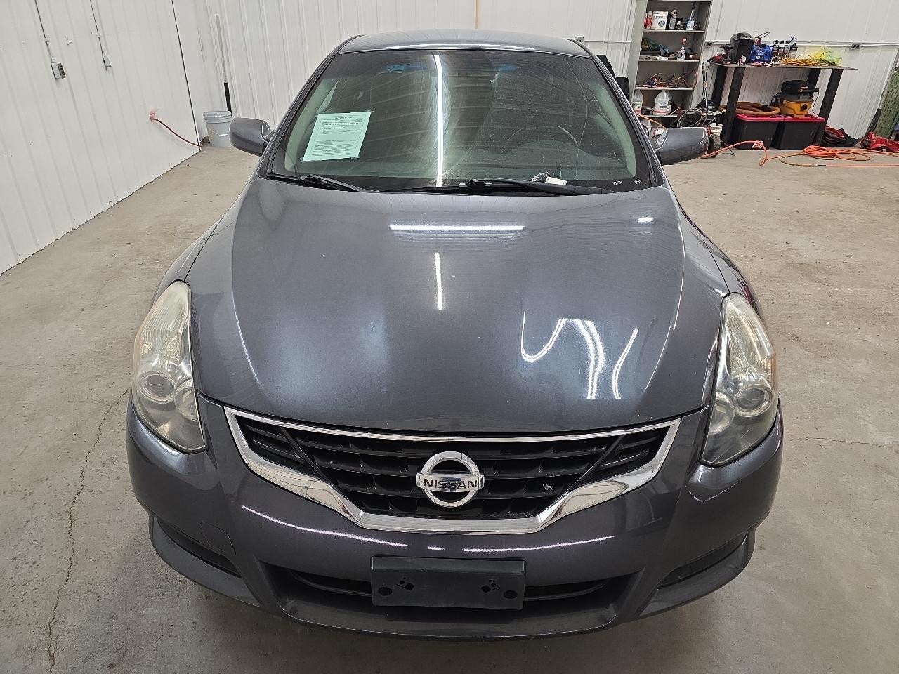 Nissan Altima 2dr Cpe I4 2.5 S 2013