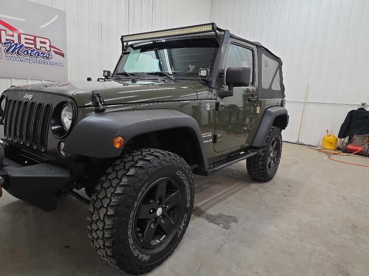 Jeep Wrangler 4WD 2dr Sport 2015