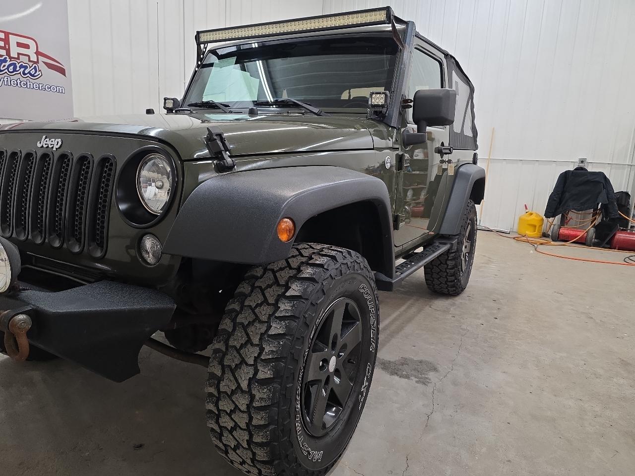 Jeep Wrangler 4WD 2dr Sport 2015