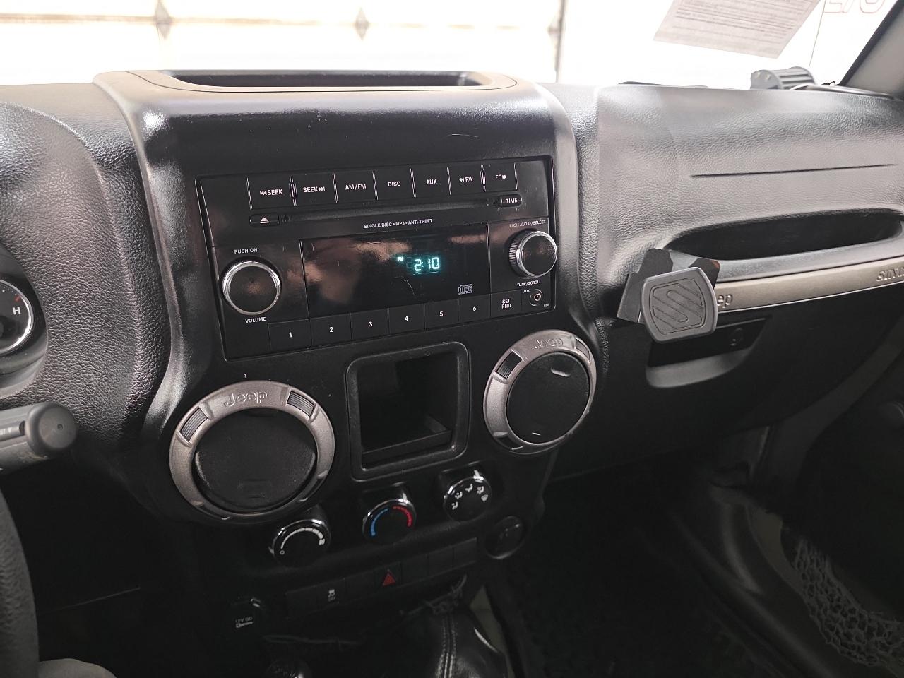 Jeep Wrangler 4WD 2dr Sport 2015