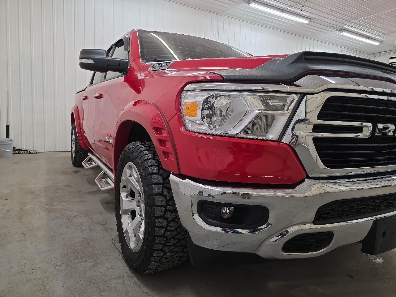 RAM 1500 Big Horn/Lone Star 4x4 Crew Cab 5'7" Box 2019