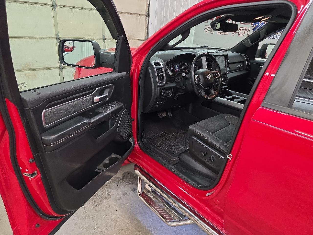 RAM 1500 Big Horn/Lone Star 4x4 Crew Cab 5'7" Box 2019