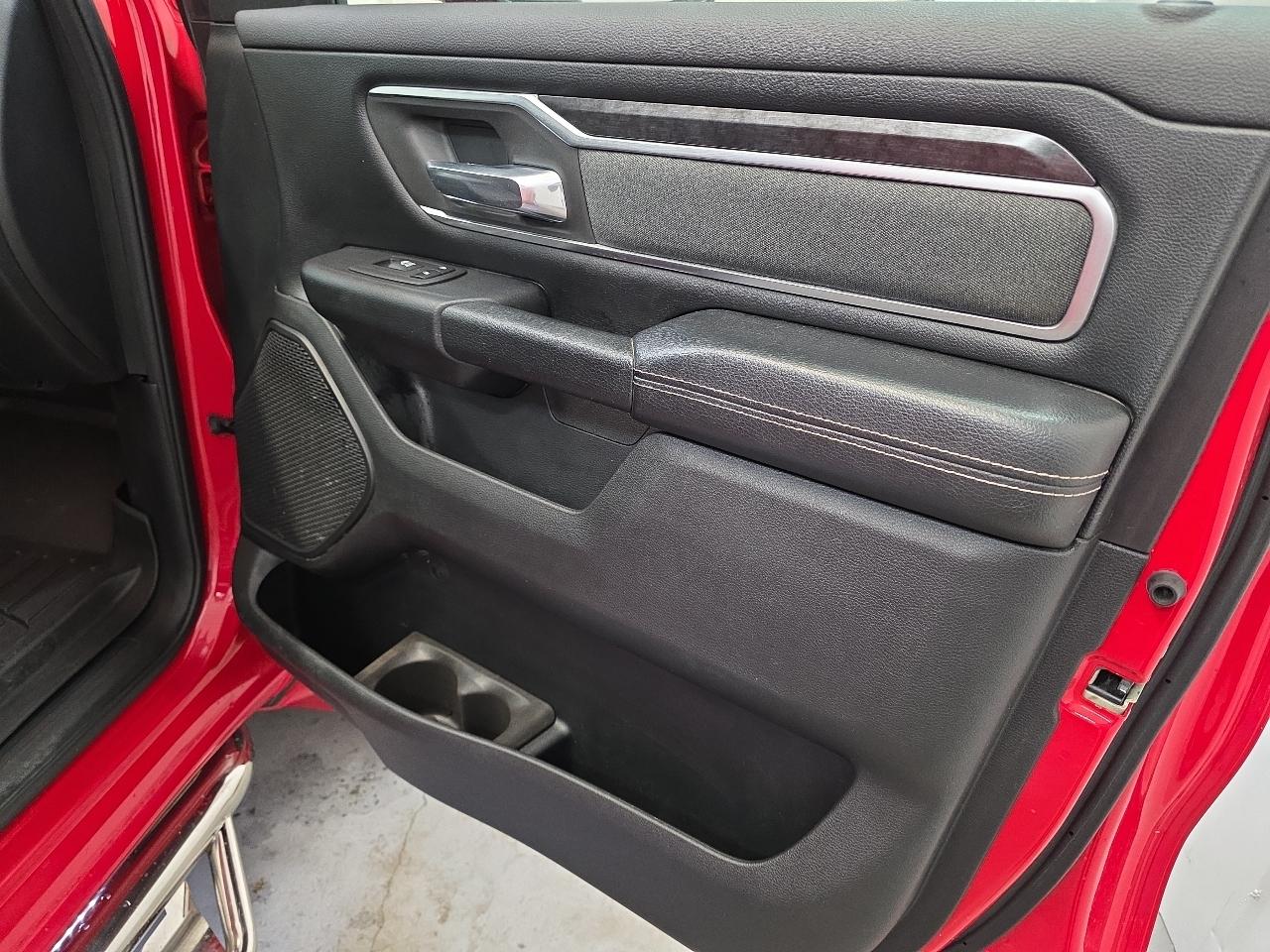 RAM 1500 Big Horn/Lone Star 4x4 Crew Cab 5'7" Box 2019