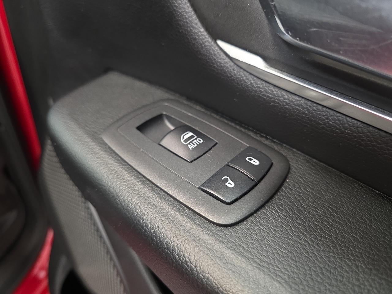 RAM 1500 Big Horn/Lone Star 4x4 Crew Cab 5'7" Box 2019