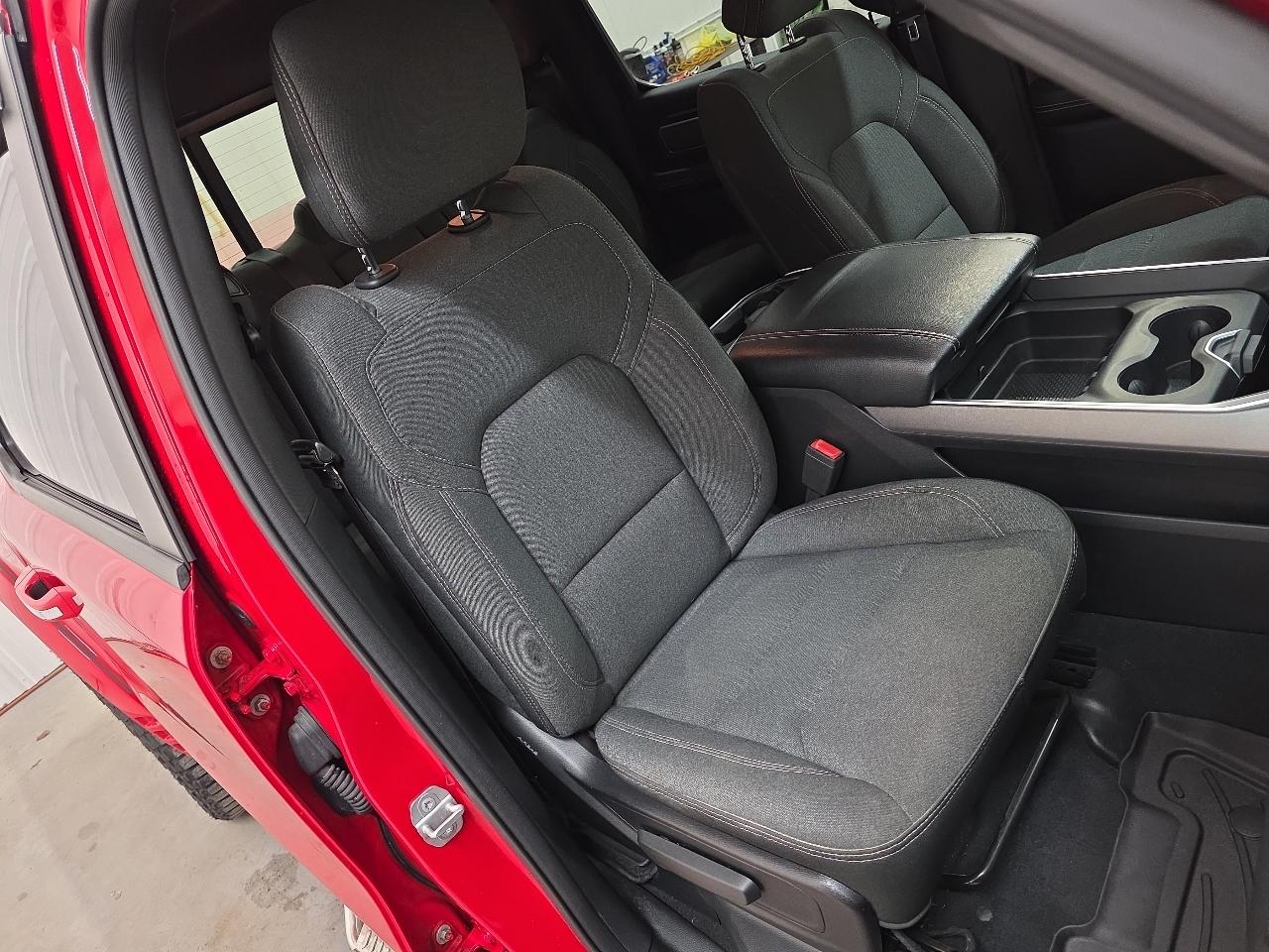 RAM 1500 Big Horn/Lone Star 4x4 Crew Cab 5'7" Box 2019