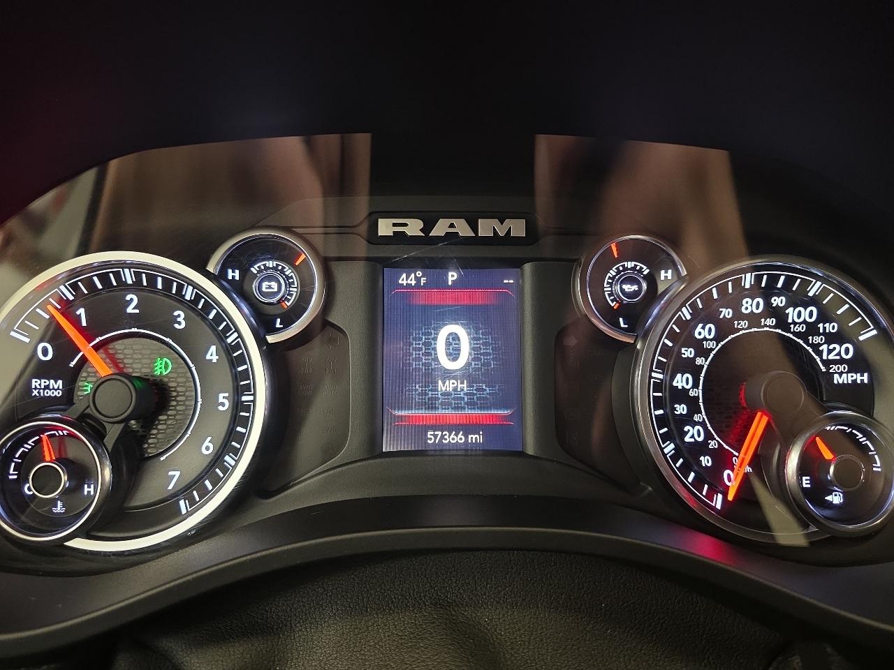 RAM 1500 Big Horn/Lone Star 4x4 Crew Cab 5'7" Box 2019