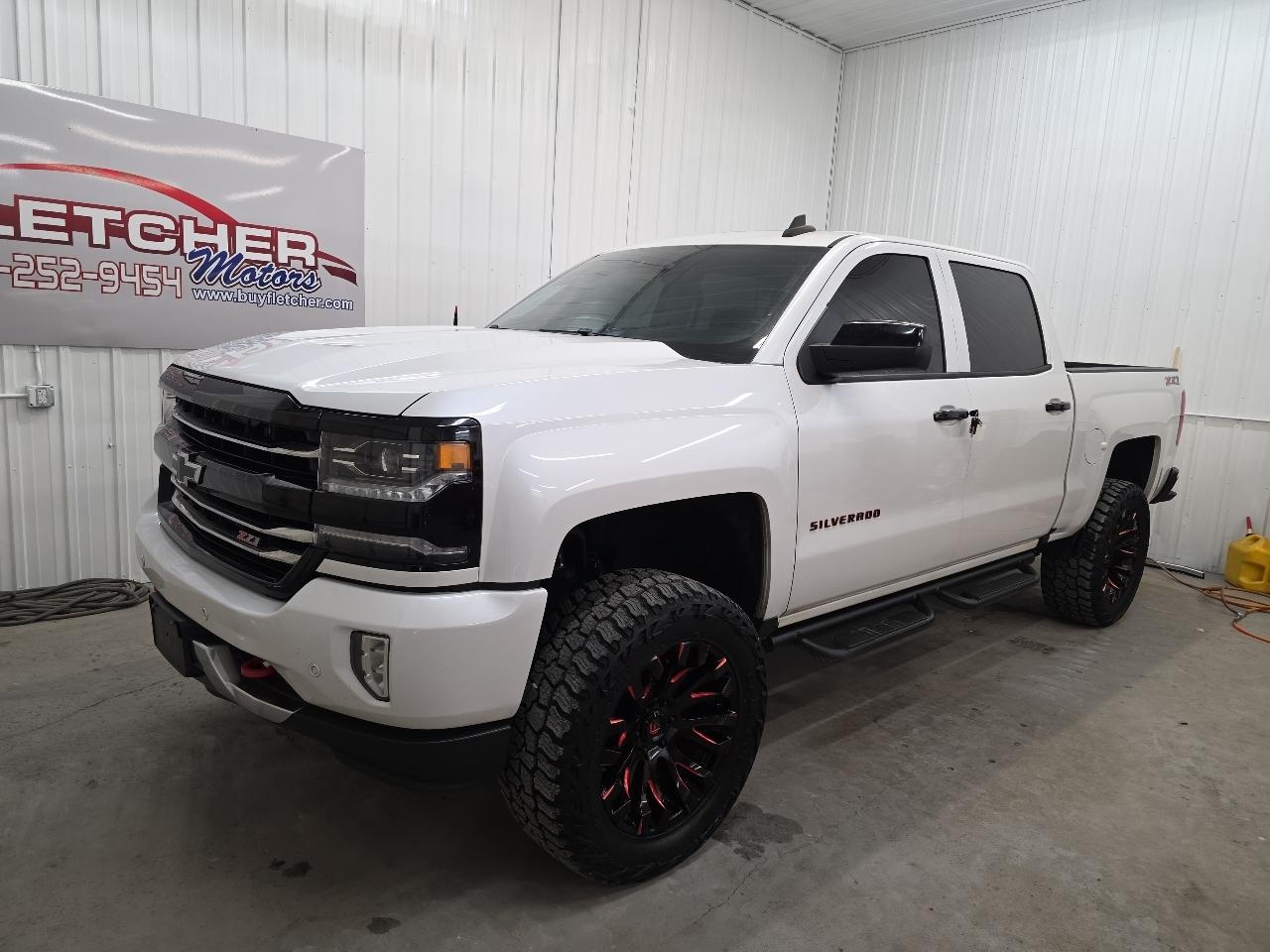 Chevrolet Silverado 1500 4WD Crew Cab 143.5" LTZ w/2LZ 2017