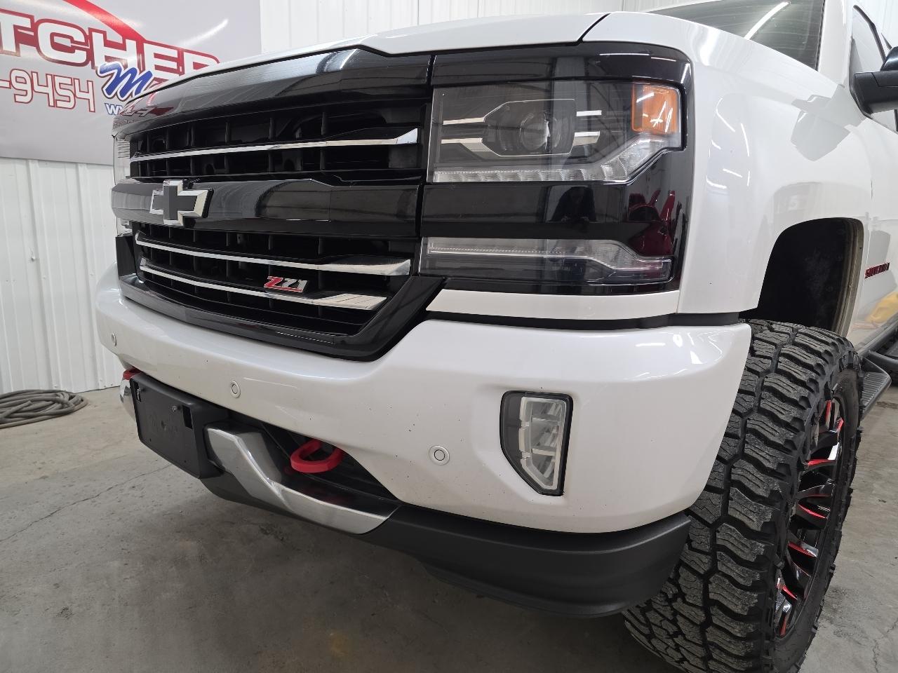 Chevrolet Silverado 1500 4WD Crew Cab 143.5" LTZ w/2LZ 2017