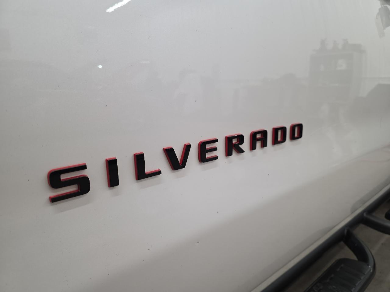 Chevrolet Silverado 1500 4WD Crew Cab 143.5" LTZ w/2LZ 2017