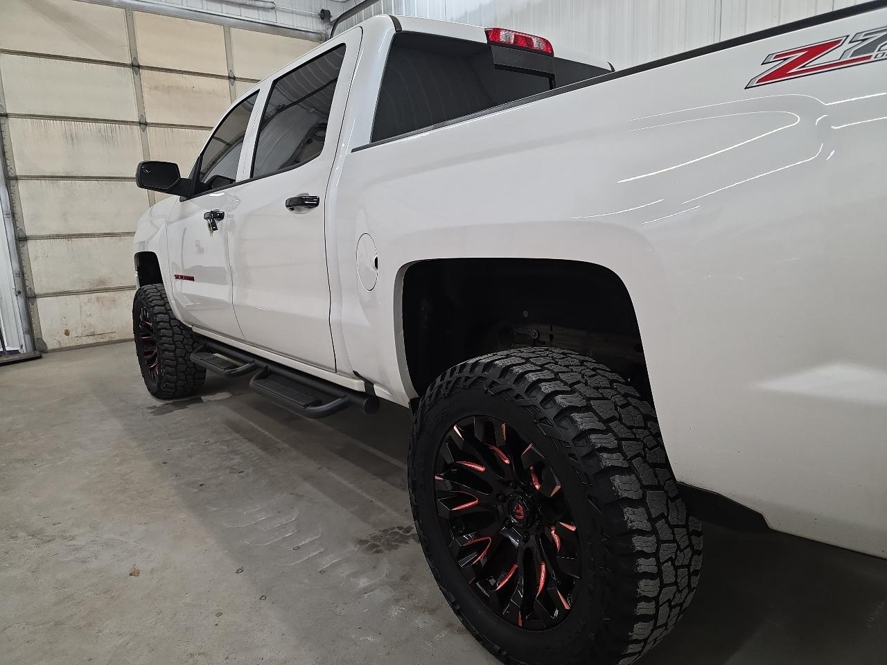 Chevrolet Silverado 1500 4WD Crew Cab 143.5" LTZ w/2LZ 2017