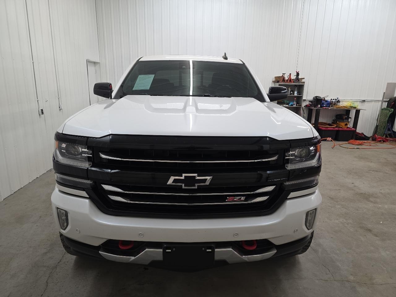 Chevrolet Silverado 1500 4WD Crew Cab 143.5" LTZ w/2LZ 2017