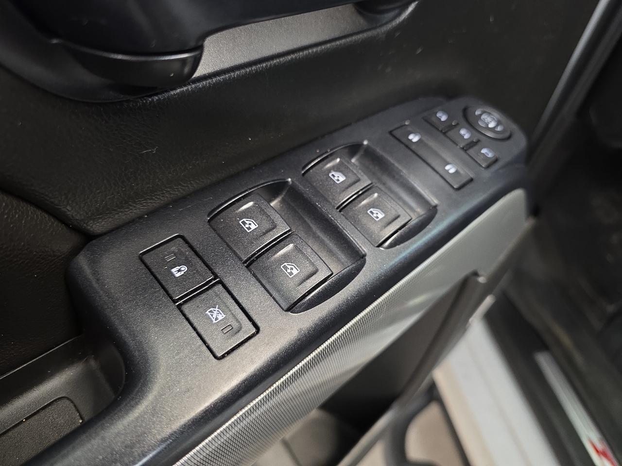 Chevrolet Silverado 1500 4WD Crew Cab 143.5" LTZ w/2LZ 2017