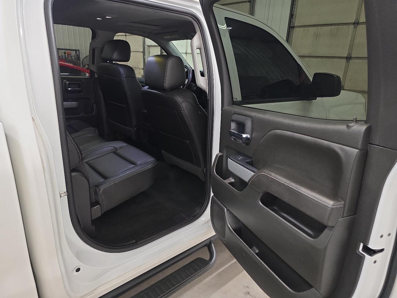 Chevrolet Silverado 1500 4WD Crew Cab 143.5" LTZ w/2LZ 2017