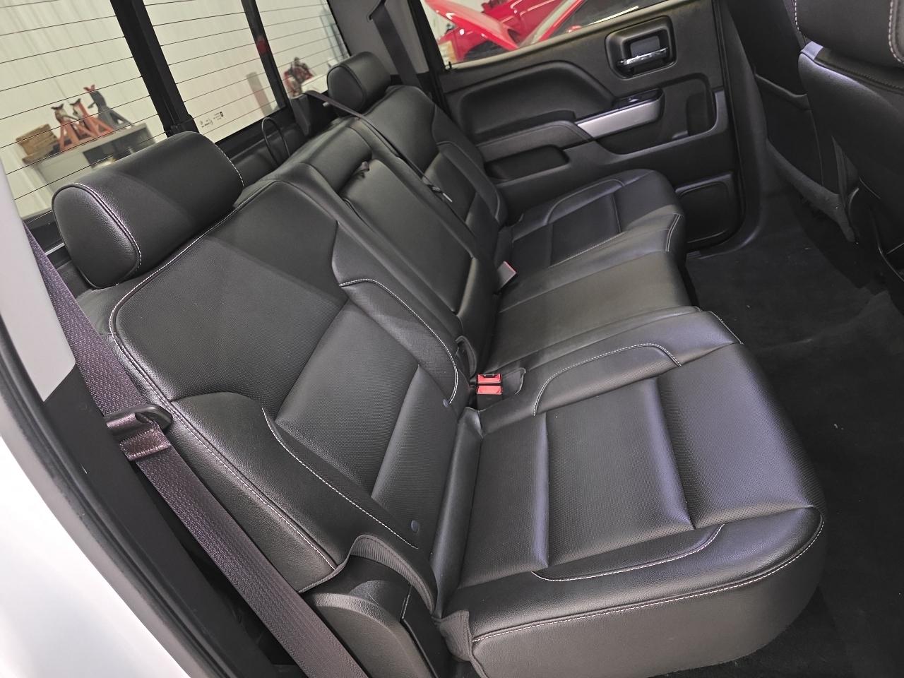 Chevrolet Silverado 1500 4WD Crew Cab 143.5" LTZ w/2LZ 2017