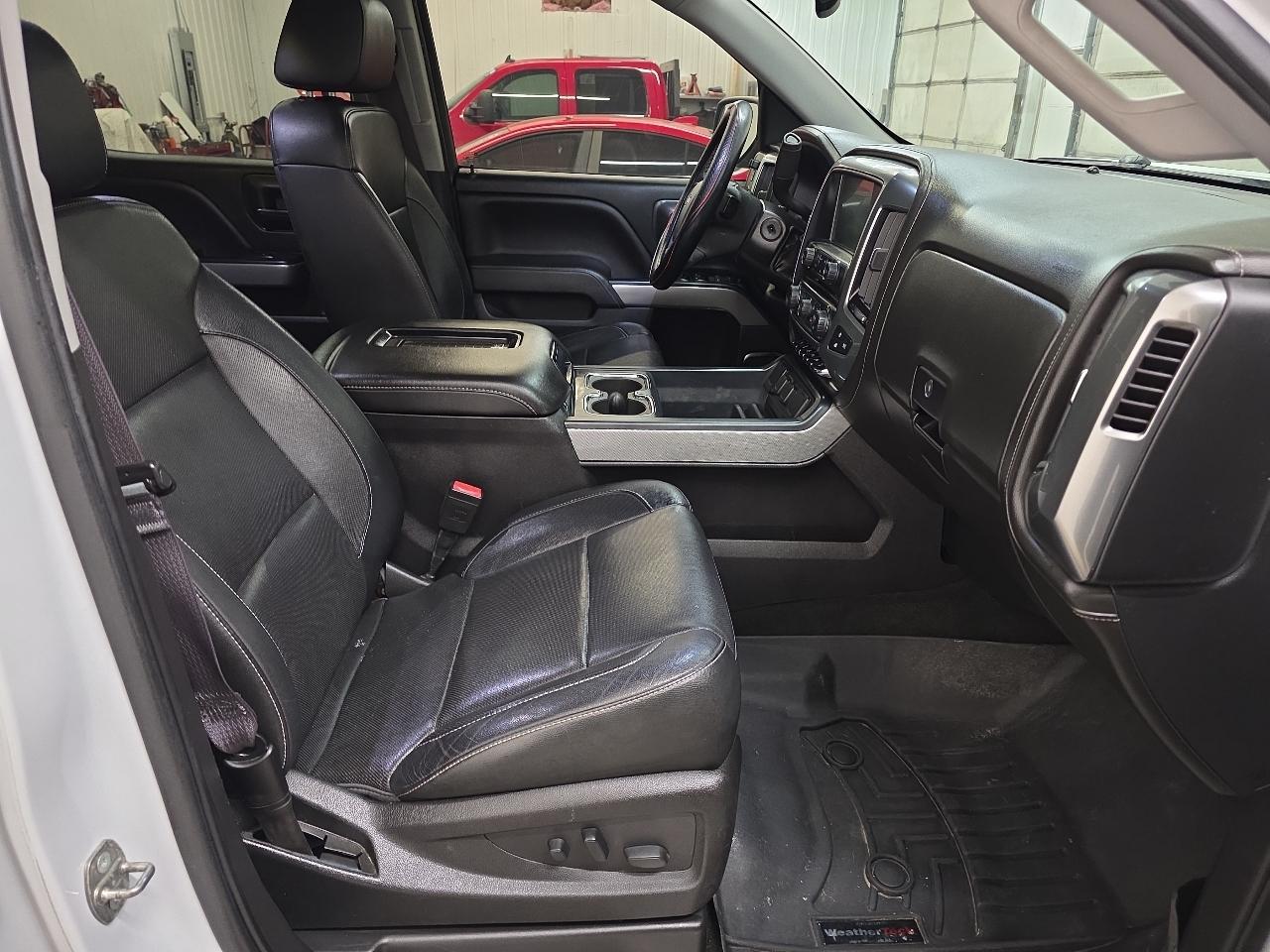 Chevrolet Silverado 1500 4WD Crew Cab 143.5" LTZ w/2LZ 2017