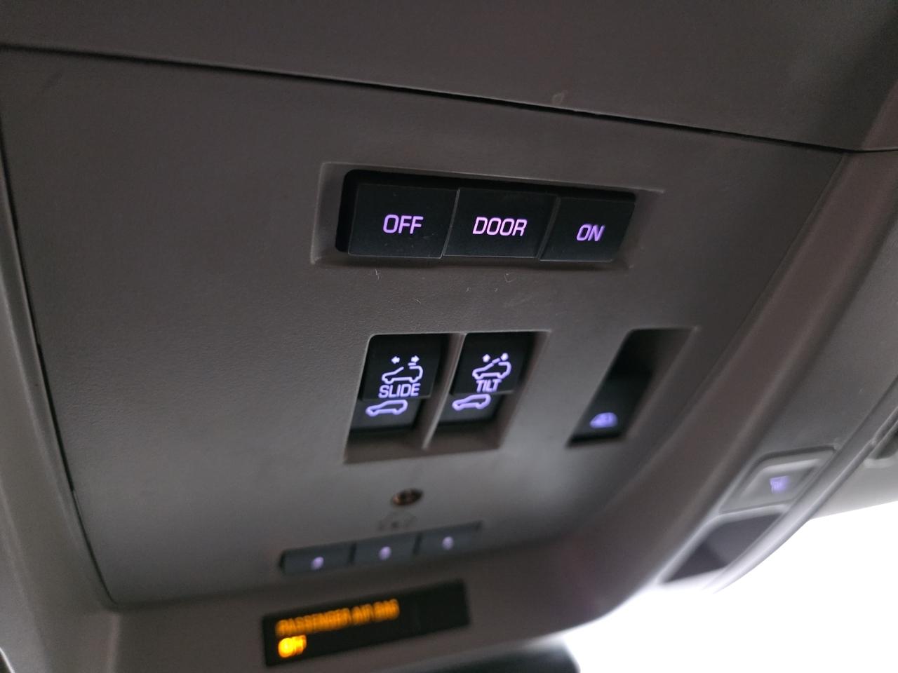 Chevrolet Silverado 1500 4WD Crew Cab 143.5" LTZ w/2LZ 2017