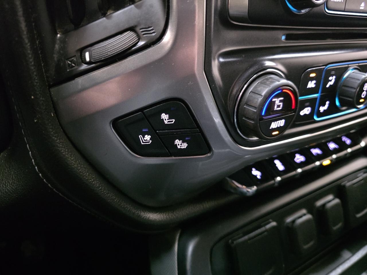 Chevrolet Silverado 1500 4WD Crew Cab 143.5" LTZ w/2LZ 2017