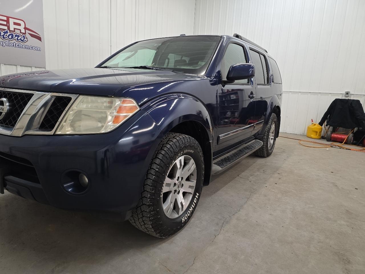 Nissan Pathfinder 4WD 4dr V6 Silver Edition 2012