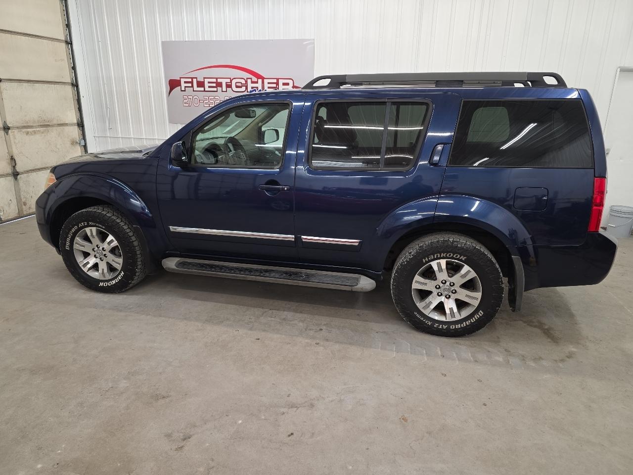 Nissan Pathfinder 4WD 4dr V6 Silver Edition 2012