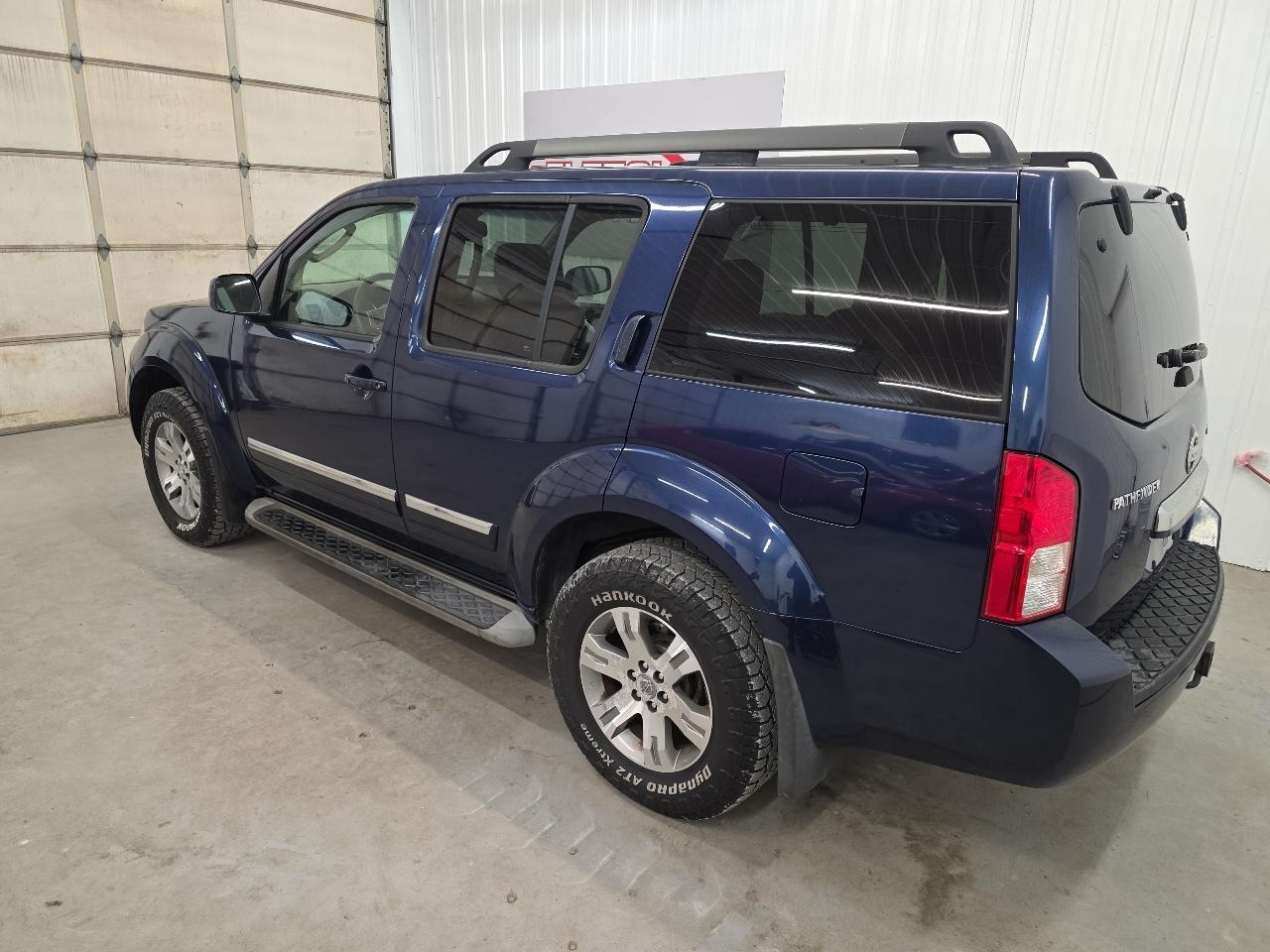 Nissan Pathfinder 4WD 4dr V6 Silver Edition 2012