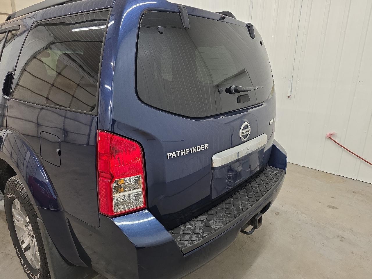 Nissan Pathfinder 4WD 4dr V6 Silver Edition 2012