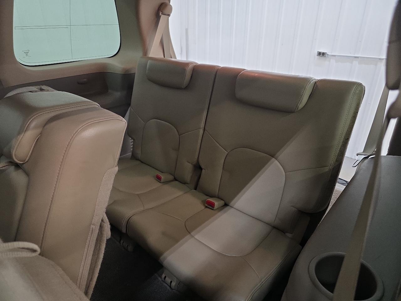 Nissan Pathfinder 4WD 4dr V6 Silver Edition 2012