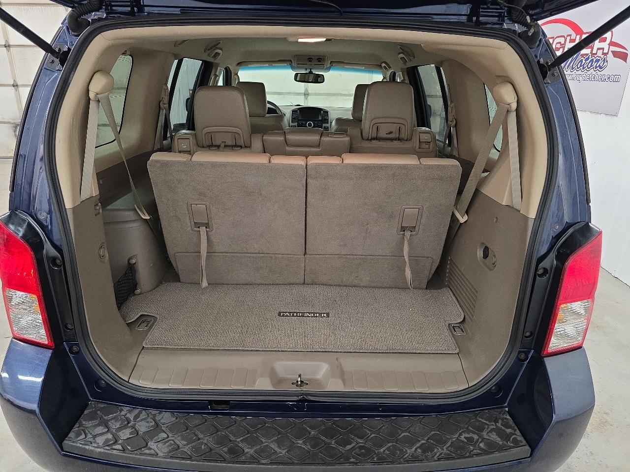 Nissan Pathfinder 4WD 4dr V6 Silver Edition 2012