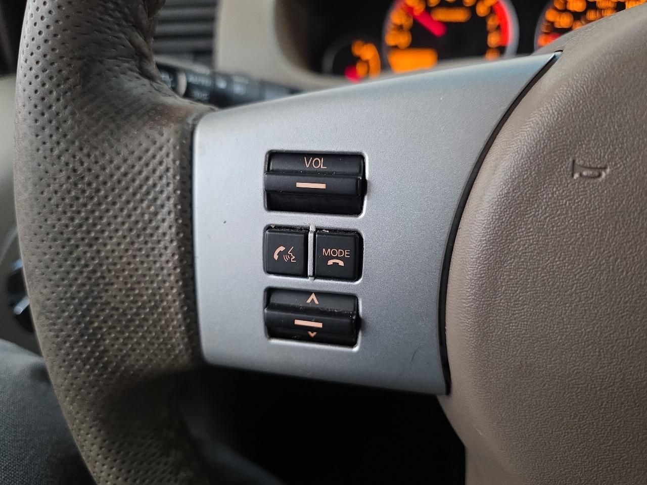 Nissan Pathfinder 4WD 4dr V6 Silver Edition 2012