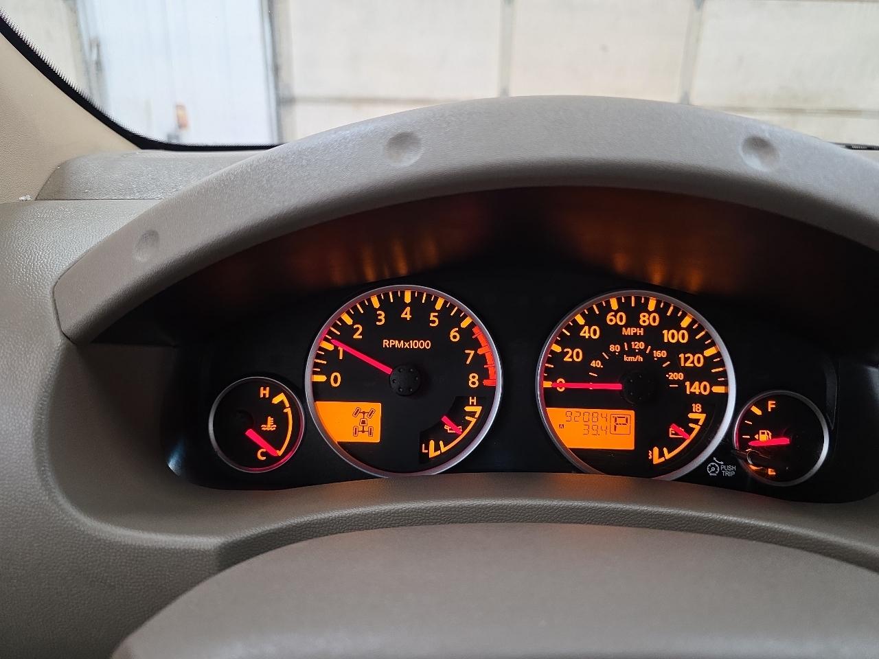 Nissan Pathfinder 4WD 4dr V6 Silver Edition 2012