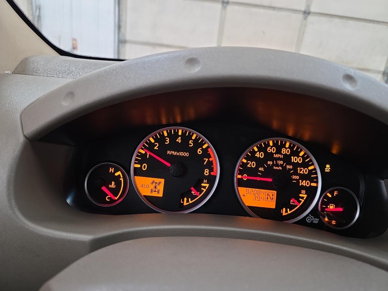 Nissan Pathfinder 4WD 4dr V6 Silver Edition 2012