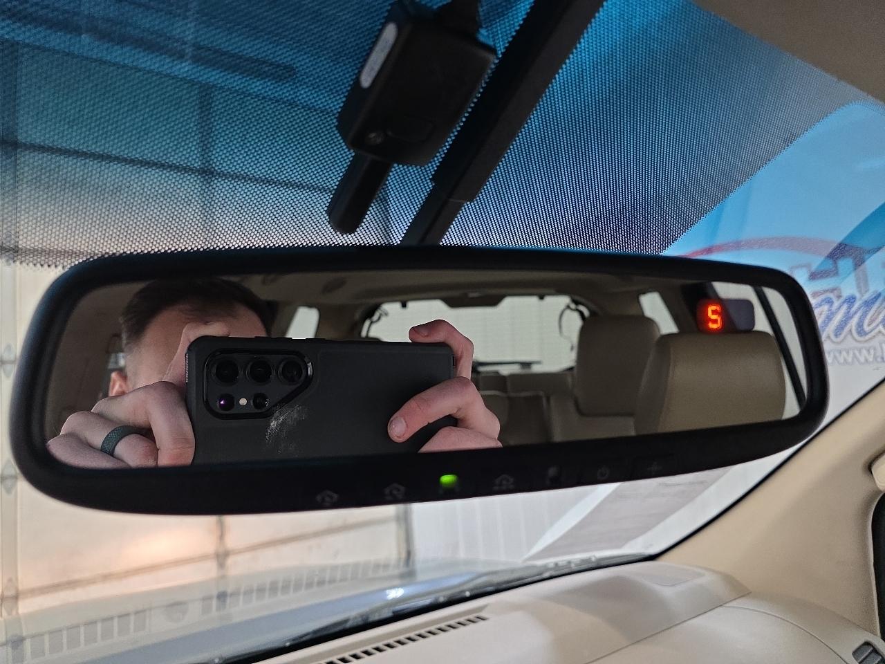 Nissan Pathfinder 4WD 4dr V6 Silver Edition 2012