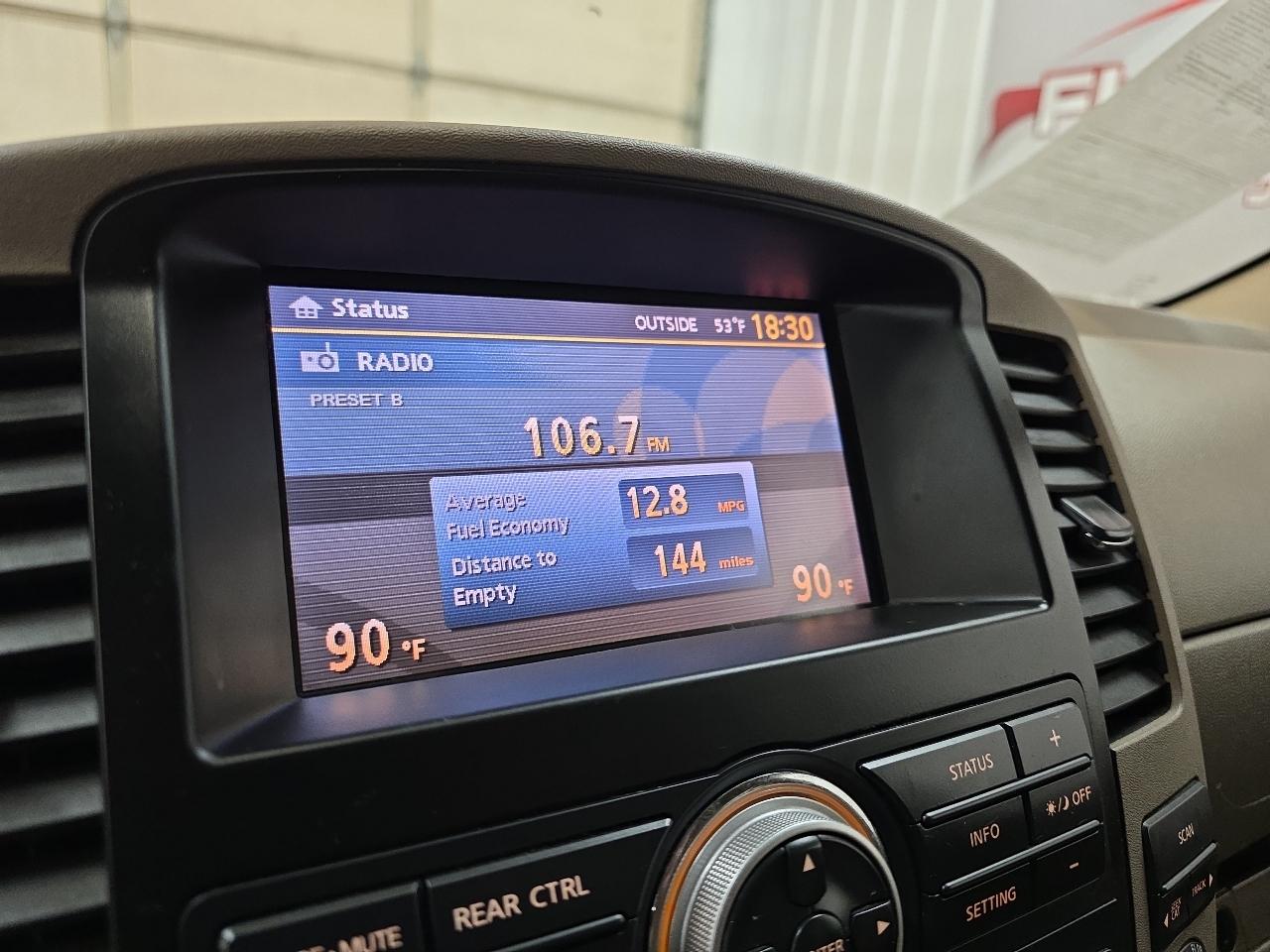 Nissan Pathfinder 4WD 4dr V6 Silver Edition 2012