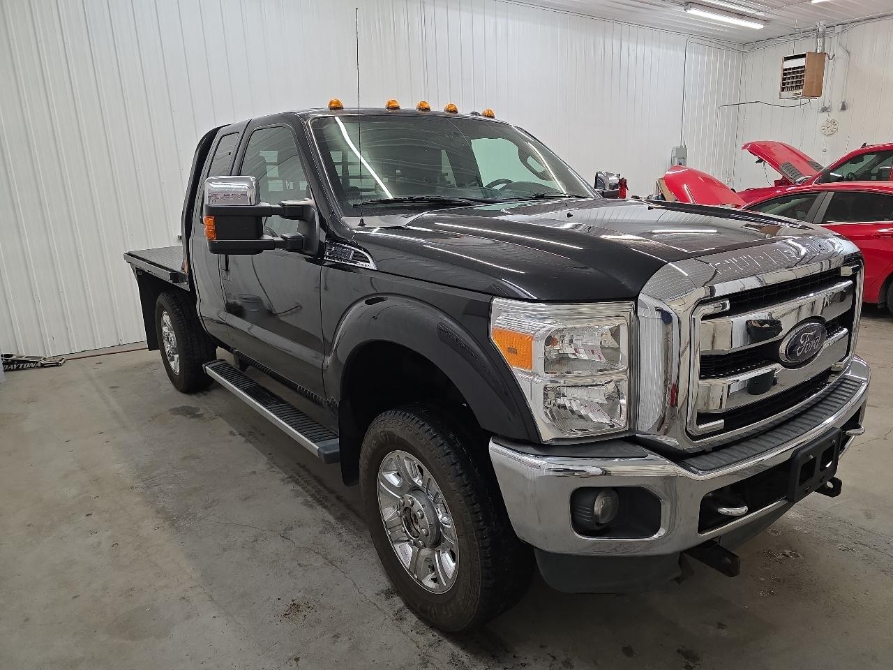 Ford Super Duty F-350 SRW 4WD SuperCab 158" Lariat 2015