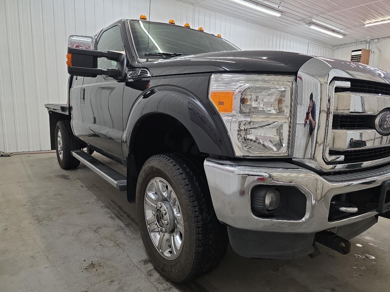 Ford Super Duty F-350 SRW 4WD SuperCab 158" Lariat 2015