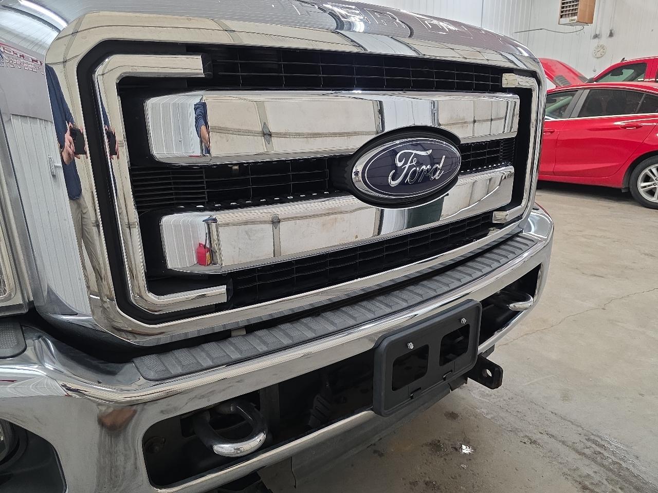 Ford Super Duty F-350 SRW 4WD SuperCab 158" Lariat 2015