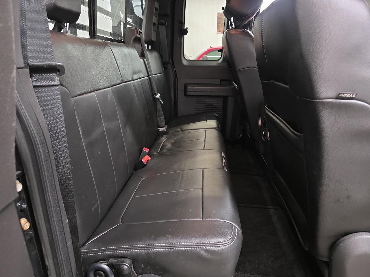 Ford Super Duty F-350 SRW 4WD SuperCab 158" Lariat 2015